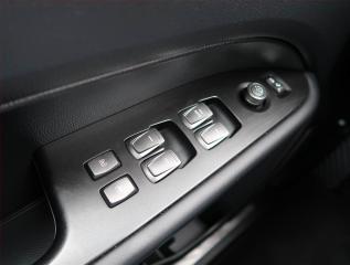 SsangYong Musso (2023) Grand Blackline 2.2 e-XDi - náhled 20