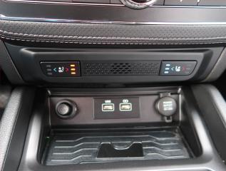 SsangYong Musso (2023) Grand Blackline 2.2 e-XDi - náhled 22