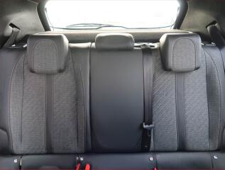 Peugeot 2008 (2023) 1.2 PureTech - náhled 10