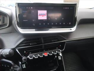 Peugeot 2008 (2023) 1.2 PureTech - náhled 12