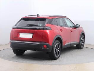 Peugeot 2008 (2023) 1.2 PureTech - náhled 5