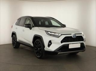 Toyota RAV4 2.5 Hybrid, Adaptivn tempomat