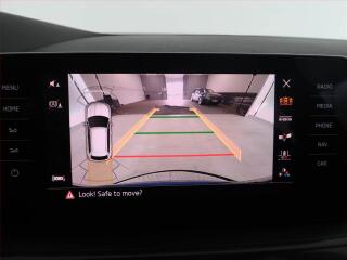 Škoda Karoq (2023) 2.0 TDI, STK, KLIMA, NAVI - náhled 18