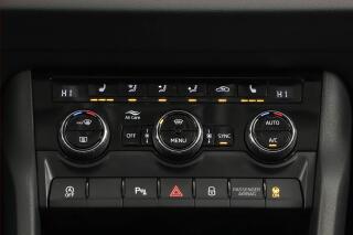 Škoda Karoq (2024) 2.0 TDI, Drive - náhled 18