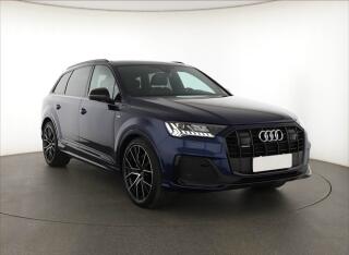Audi Q7 50 TDI, S-LINE, 7 m�st, ta�n�