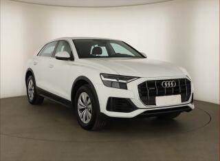 Audi Q8 55 TFSI, V�h�ev, Kamera