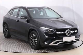 Mercedes-Benz GLA 200 d