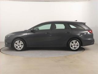 Kia Ceed (2022) 1.5 T-GDI MHEV, 35 TKM - náhled 3