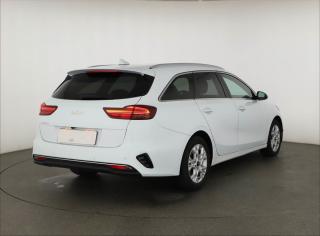 Kia Ceed (2022) Top 1.5 T-GDI, 1.maj, ČR, DPH - náhled 5