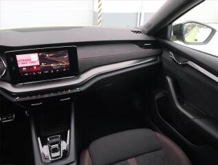 Škoda Octavia (2024) RS 1.4 TSI iV - náhled 8