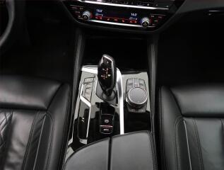 BMW Řada 5 (2022) 540d xDrive - náhled 13