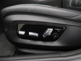 BMW Řada 5 (2022) 540d xDrive - náhled 30