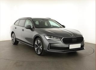 koda Superb 2.0 TDI, Selection, Navigace