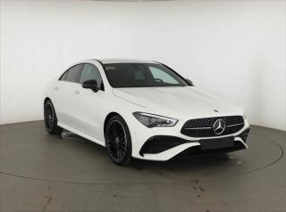 Mercedes-Benz CLA 200, AMG Line, V�h�ev, Kamera