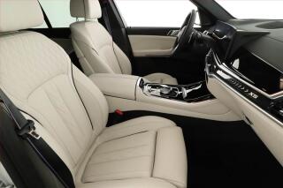BMW X5 (2025) xDrive30d - náhled 7