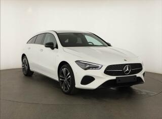 Mercedes-Benz CLA 250 e, Progressive, Kamera