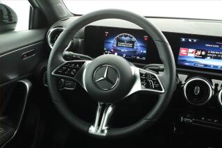 Mercedes-Benz Třídy A (2025) A 200 - náhled 19