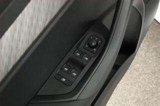 Škoda Karoq (2025) 1.5 TSI - náhled 17