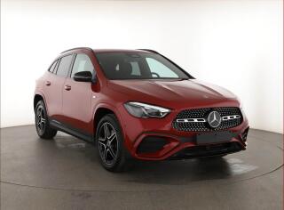 Mercedes-Benz GLA 250 e, AMG LINE