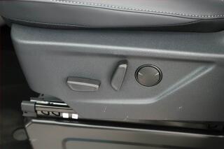 Ford Tourneo Custom (2025) 2.0 EcoBlue - náhled 18