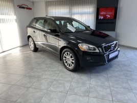 Volvo XC60 2.4 D5 AWD M6 R. SERVISKA 