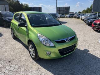 Hyundai i20 1.2 57 KW, REZERVACE