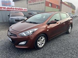 Hyundai i30 1.4i 16V TRIKOLOR