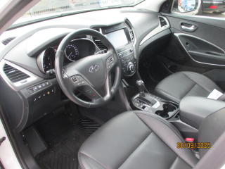 Hyundai Grand Santa Fe (2017) 2,2 CRDi AWD/ 4x4 - náhled 11