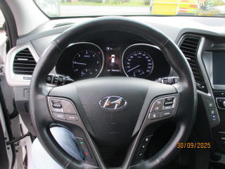 Hyundai Grand Santa Fe (2017) 2,2 CRDi AWD/ 4x4 - náhled 13