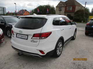 Hyundai Grand Santa Fe (2017) 2,2 CRDi AWD/ 4x4 - náhled 3