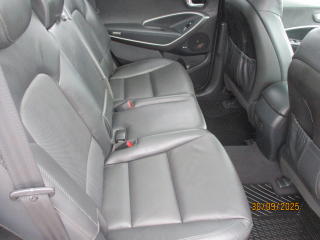 Hyundai Grand Santa Fe (2017) 2,2 CRDi AWD/ 4x4 - náhled 9