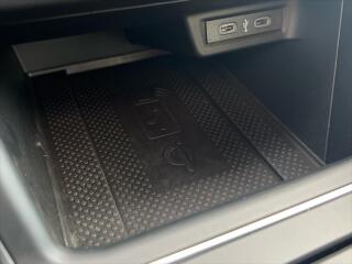 Volkswagen Polo 1,0 TSi 81 kW 7DSG R-LINE - náhled 25