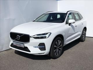 Volvo XC60 2.0 AWD MOMENTUM PRO  B4
