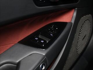 MG Cyberster 0,1 510koní AWD GT 31tkm.ČR - náhled 23