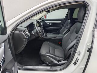 Volvo V90 (2019) 2.0 D4 FWD Momentum 140kW 8AT - náhled 16