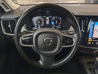 Volvo V90 (2019) 2.0 D4 FWD Momentum 140kW 8AT - náhled 18