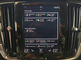 Volvo V90 (2019) 2.0 D4 FWD Momentum 140kW 8AT - náhled 22