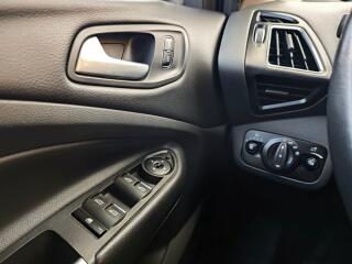 Volvo V90 (2019) 2.0 D4 FWD Momentum 140kW 8AT - náhled 21