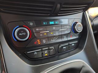 Volvo V90 (2019) 2.0 D4 FWD Momentum 140kW 8AT - náhled 25