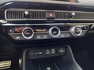 Honda Civic (2025) 2.0e:HEV Advance Black SKLADEM - náhled 19