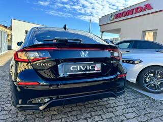 Honda Civic (2025) 2.0e:HEV Advance Black SKLADEM - náhled 26