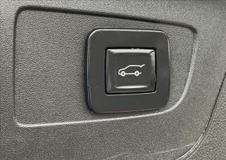 Opel Insignia 1,5 i,Turbo,121kW,serv.kn.,STK - náhled 29