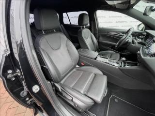 Opel Insignia 1,5 i,Turbo,121kW,serv.kn.,STK - náhled 24