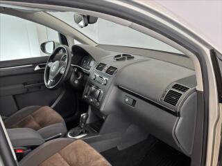 Volkswagen Touran Highline 6DSG 2.0 TDI