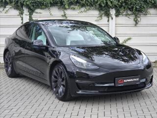 Tesla Model 3 Performance 393kW �R 1.maj  Pe