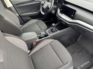Škoda Octavia (2021) Combi 1.5 TSI Ambition - náhled 9