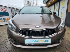 Kia Ceed 1.6-TOP STAV -VBAVA-SERVIS