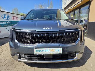 Kia Carnival 2.2-7M�ST-NOV� MODEL