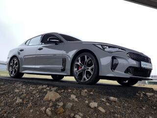 Kia Stinger 3.3-GT-PANORAMA-MAX.V�BAVA