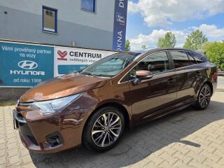 Toyota Avensis 2.0-VELMI ZACHOVAL� STAV